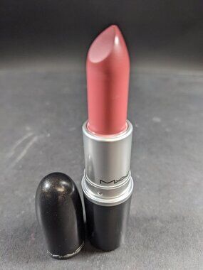 NEW MAC Mehr Matte Lipstick